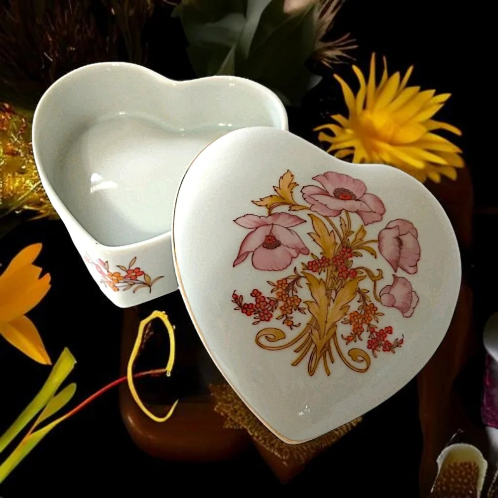 Heart Trinket‎ Jewelry Box Dish Lid Ceramic Flowers Floral Gift Leart Brazil.